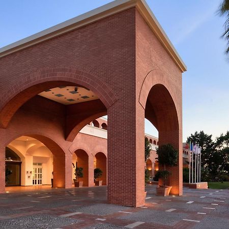 منتجع ذا لايك فيلامورا المظهر الخارجي الصورة The hotel's entrance