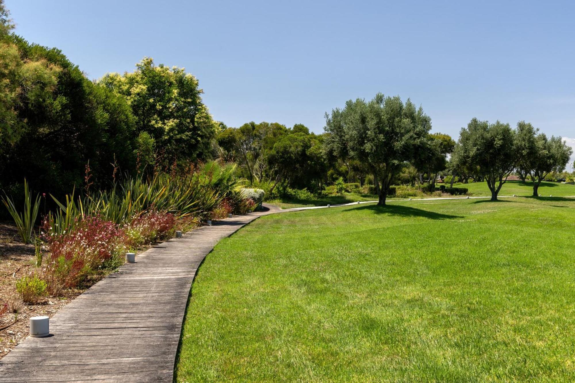 منتجع ذا لايك فيلامورا المظهر الخارجي الصورة The park