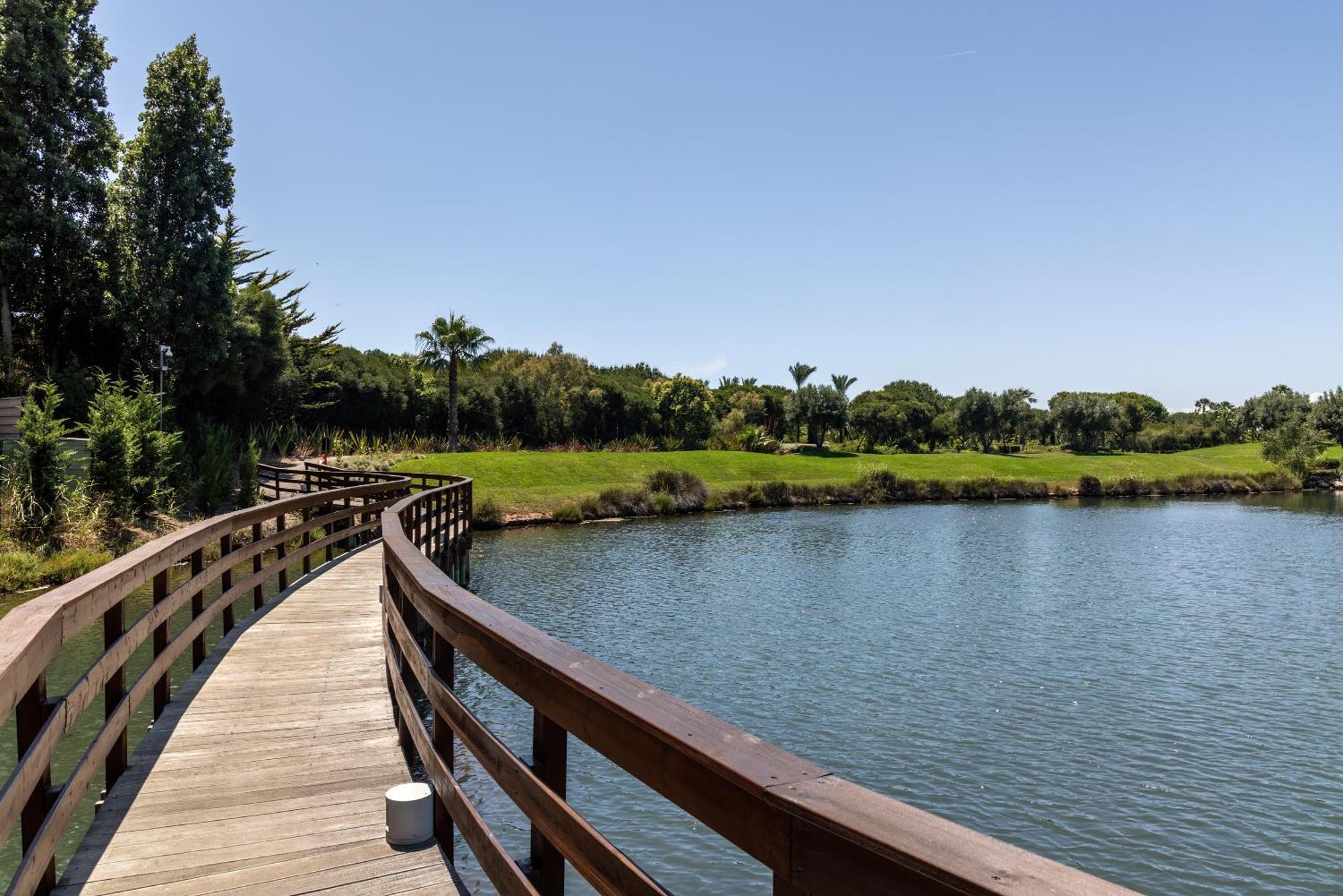 منتجع ذا لايك فيلامورا المظهر الخارجي الصورة The 18th hole at the Ocean Club