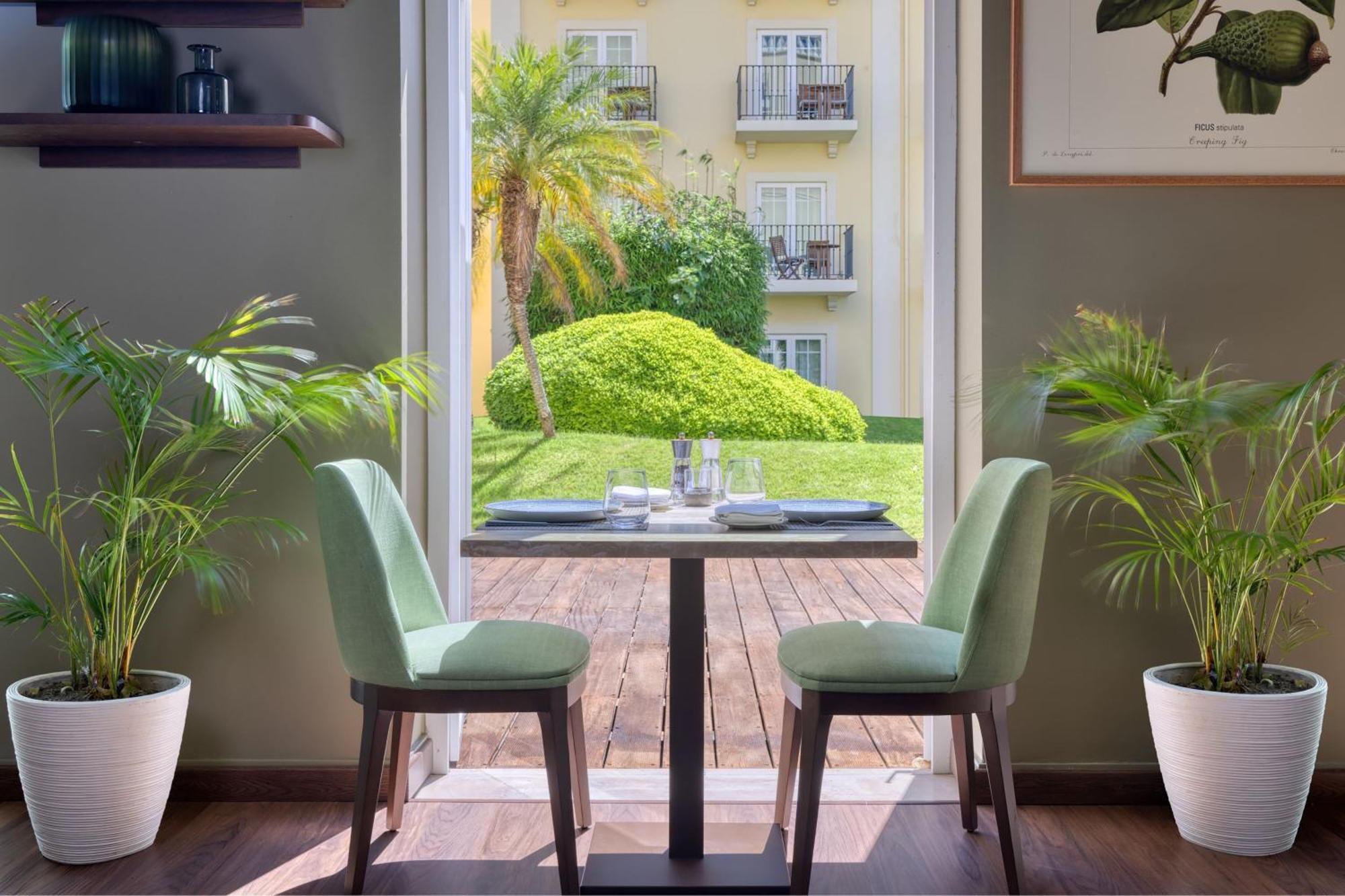منتجع ذا لايك فيلامورا المظهر الخارجي الصورة The Garden Grill